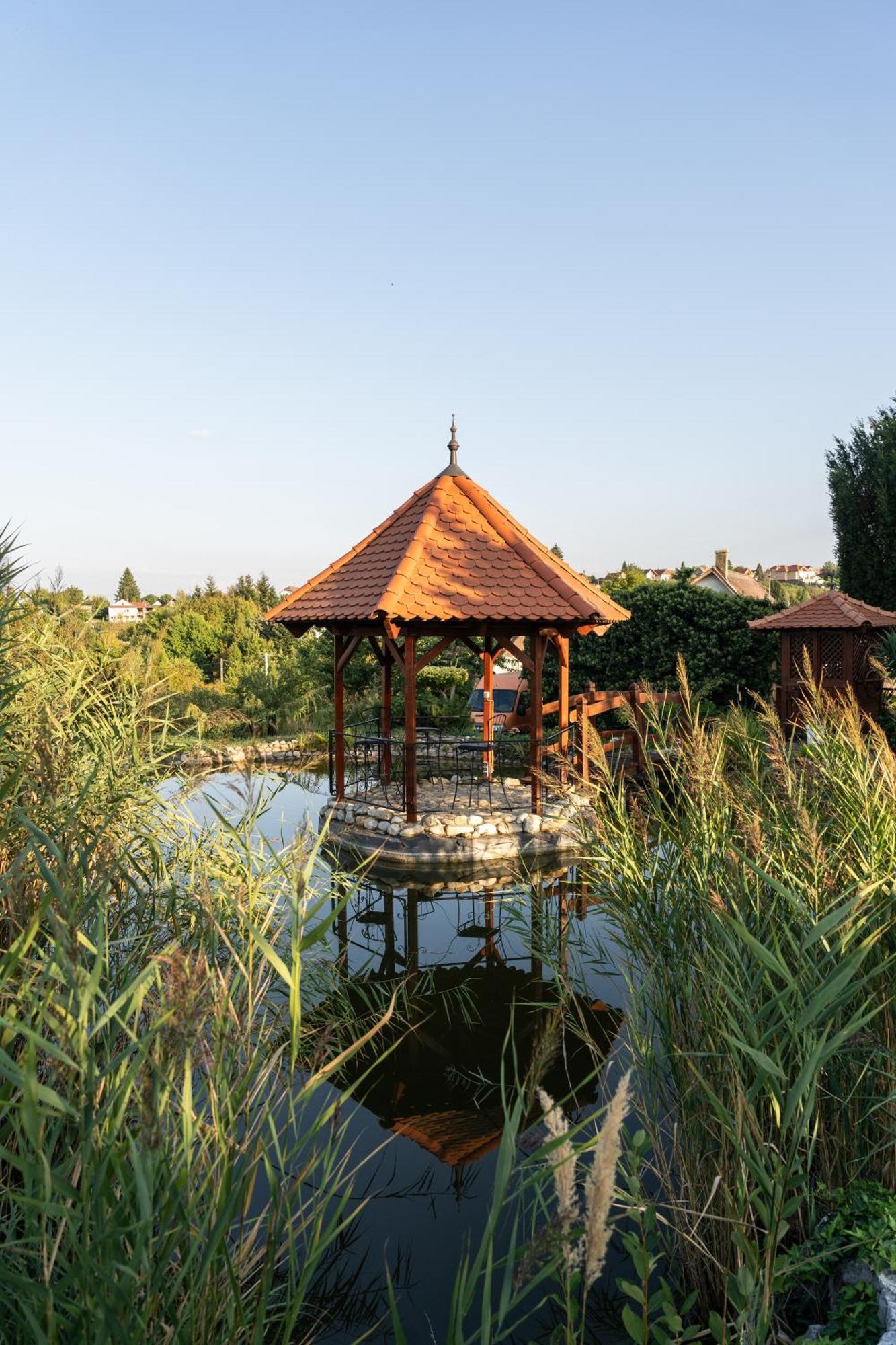 Villa Garden 佐洛埃格塞格 外观 照片